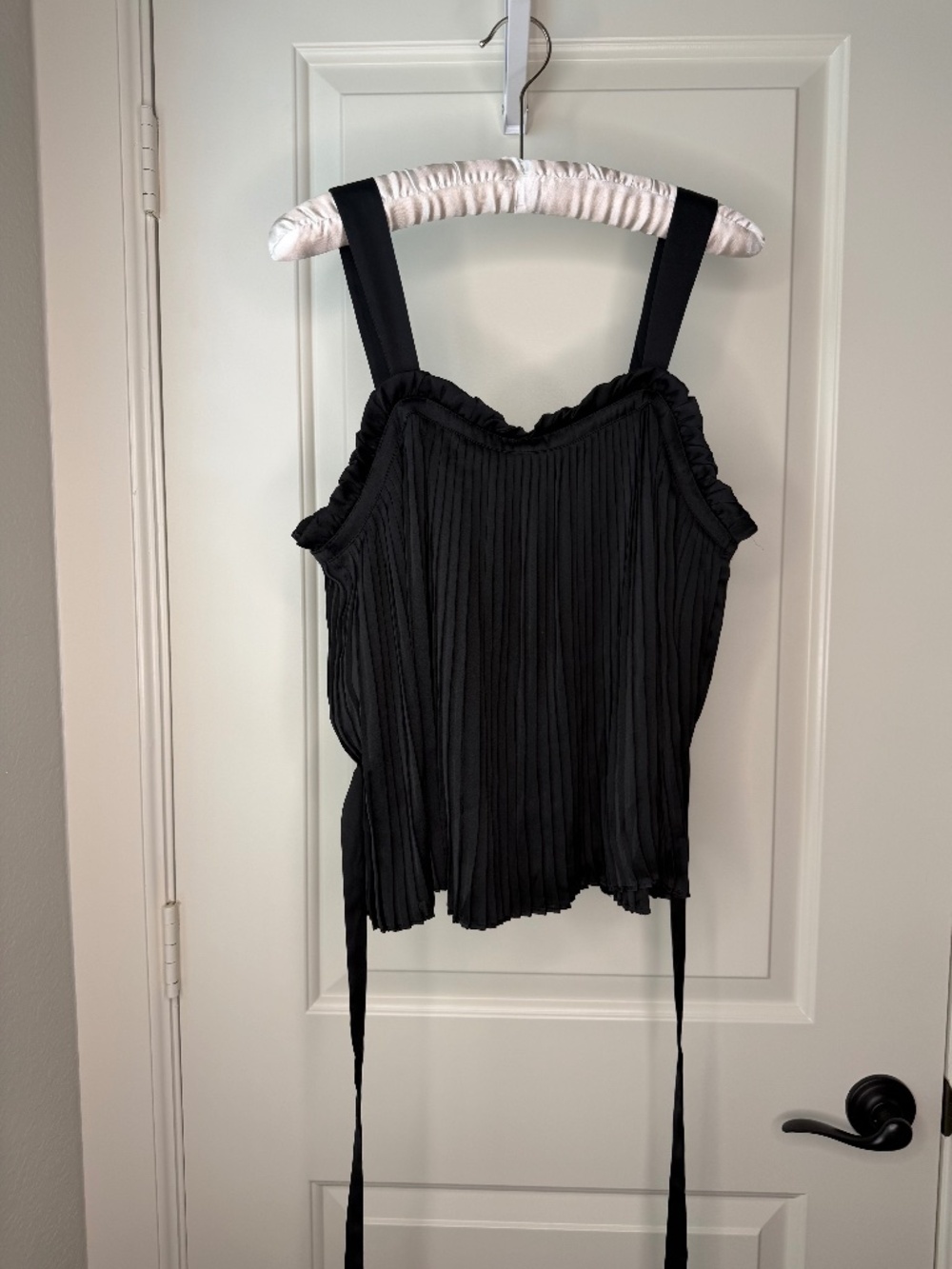 Ryegrass Black Sleeveless Pleated Blouse, Size S